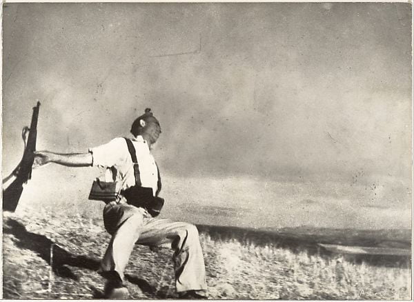 Robert Capa Falling Soldier